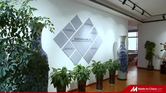 Boy′ S Summer Board Shorts with Nice Camo Printing of Pockets Outdoor Short Cargo Shorts Beach Wear